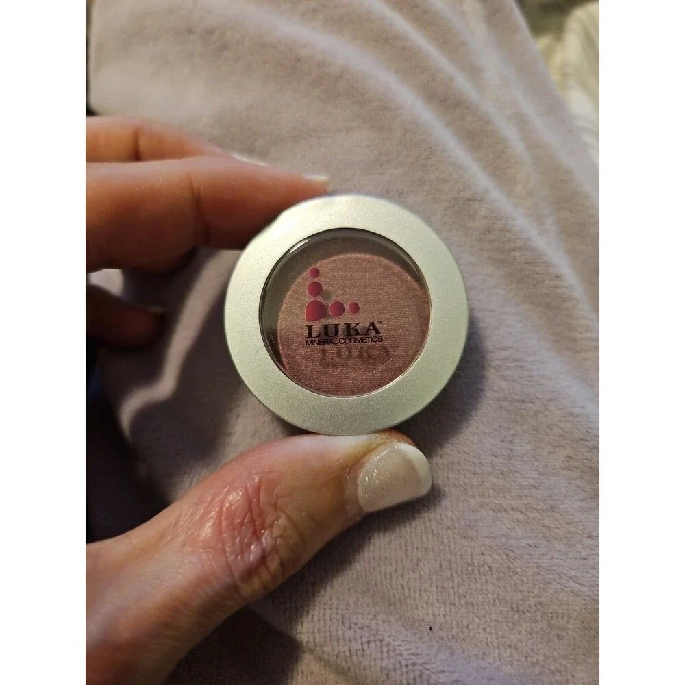 Luka Mineral Cosmetics Mineral Eye Shadow Amore New
